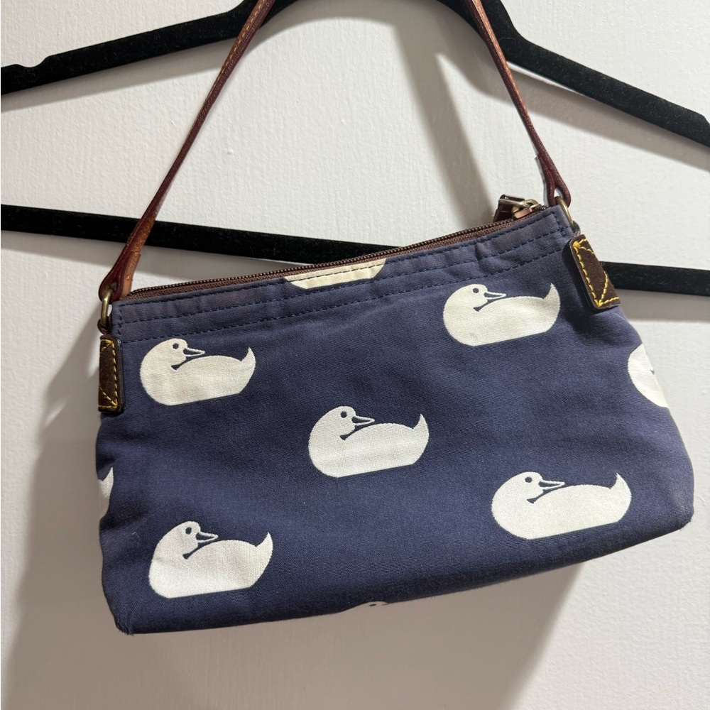 Vintage Dooney & Bourke Blue and White Shoulder Bag with Nautical Bird Print